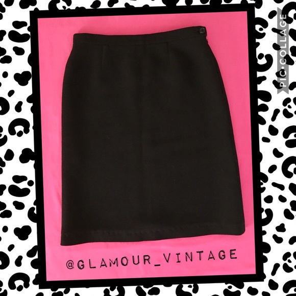 Dolce & Gabbana Dresses & Skirts - D&G black PENCIL SKIRT! 🖤